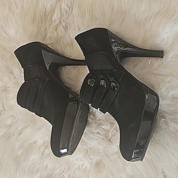 Unlisted E-File black high heel ankle booties 3 buttons side elastic  8 1/2 Med - Picture 3 of 10